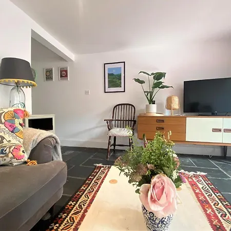 Ferienhaus Bohemian Family With Gorgeous Garden Bristol
